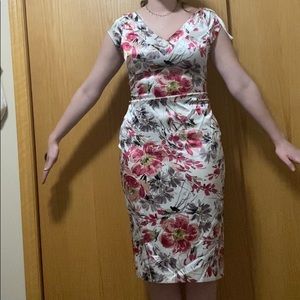Maggy London bodycon floral dress